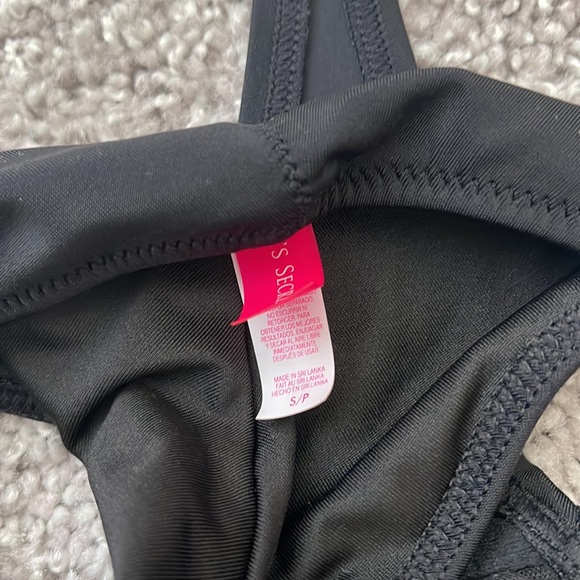 Victoria’s Secret Black Two Piece Cheeky Bikini - Size 34B/S - Picture 10 of 10